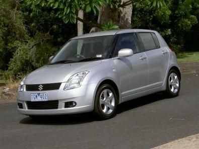 rt_i_suzuki_swift_silver_hawkesbury.jpg