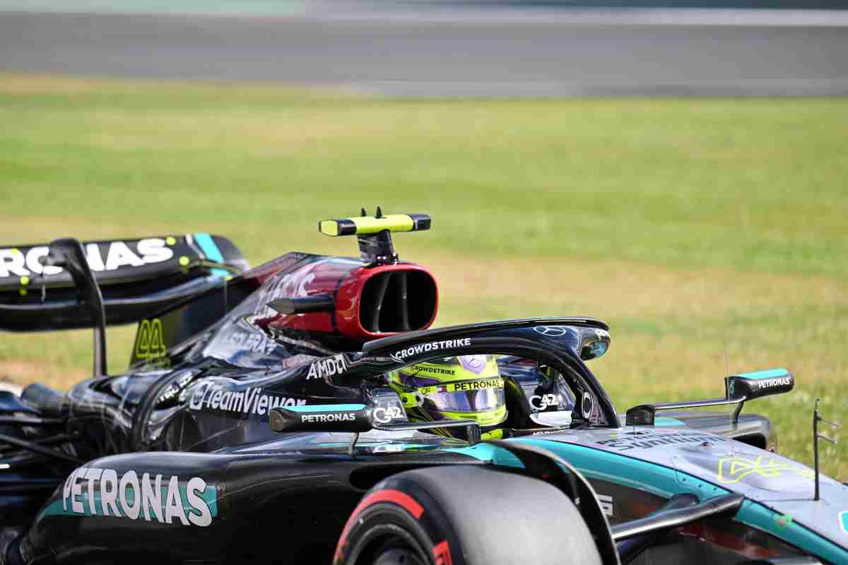 Lewis Hamilton vince a Silverstone e torna al top in F1