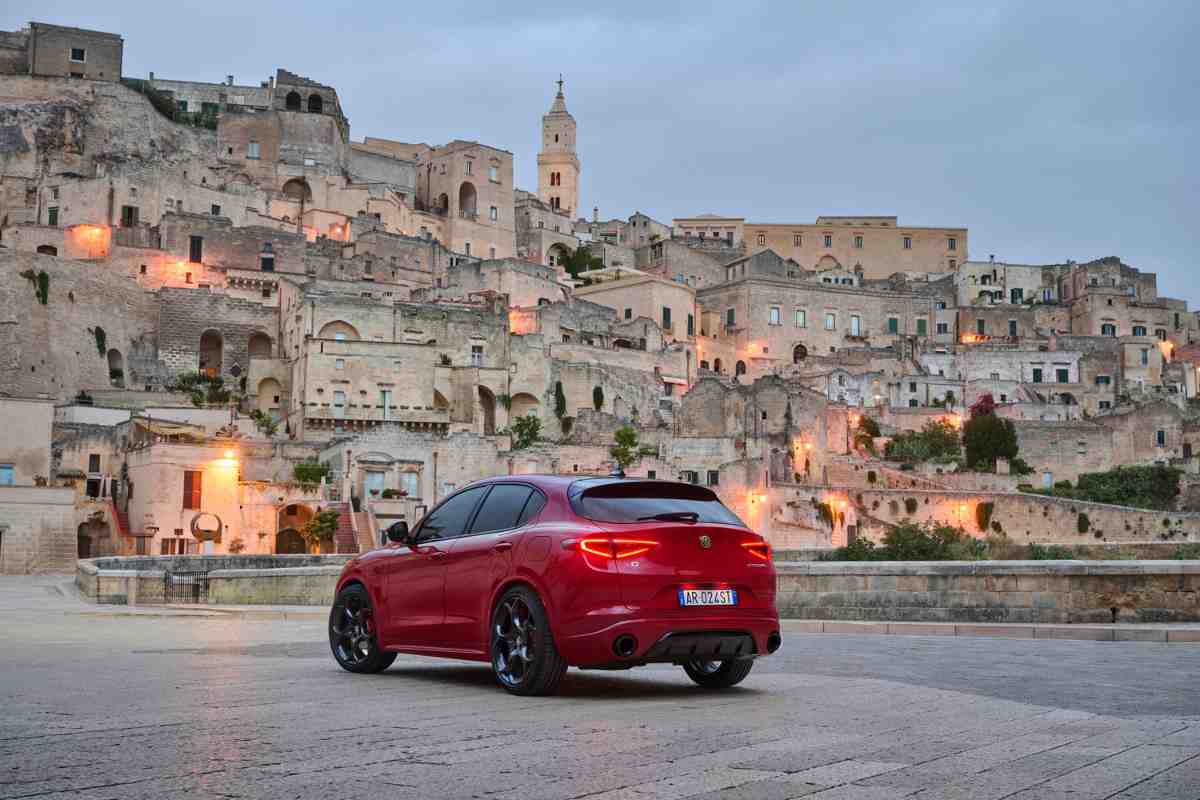 Alfa Romeo nuovo SUV