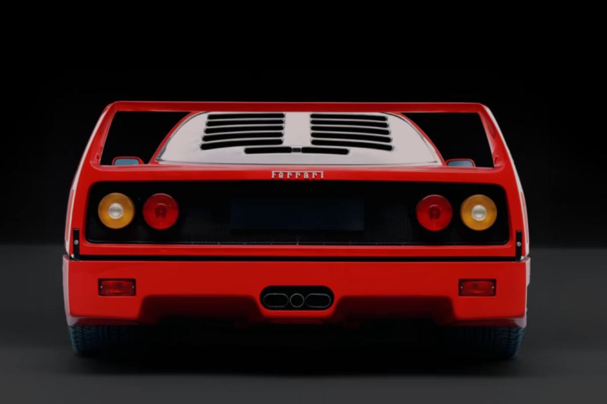 Ferrari F40 retrotreno