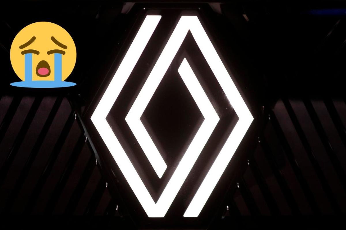 In grande il logo Renault, in alto a sinistra l'emoticon che piange