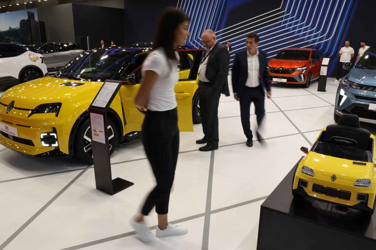 Alcune Renault presentate al Sofia Motor Show 2024