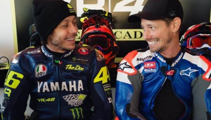 Valentino Rossi con Casey Stoner