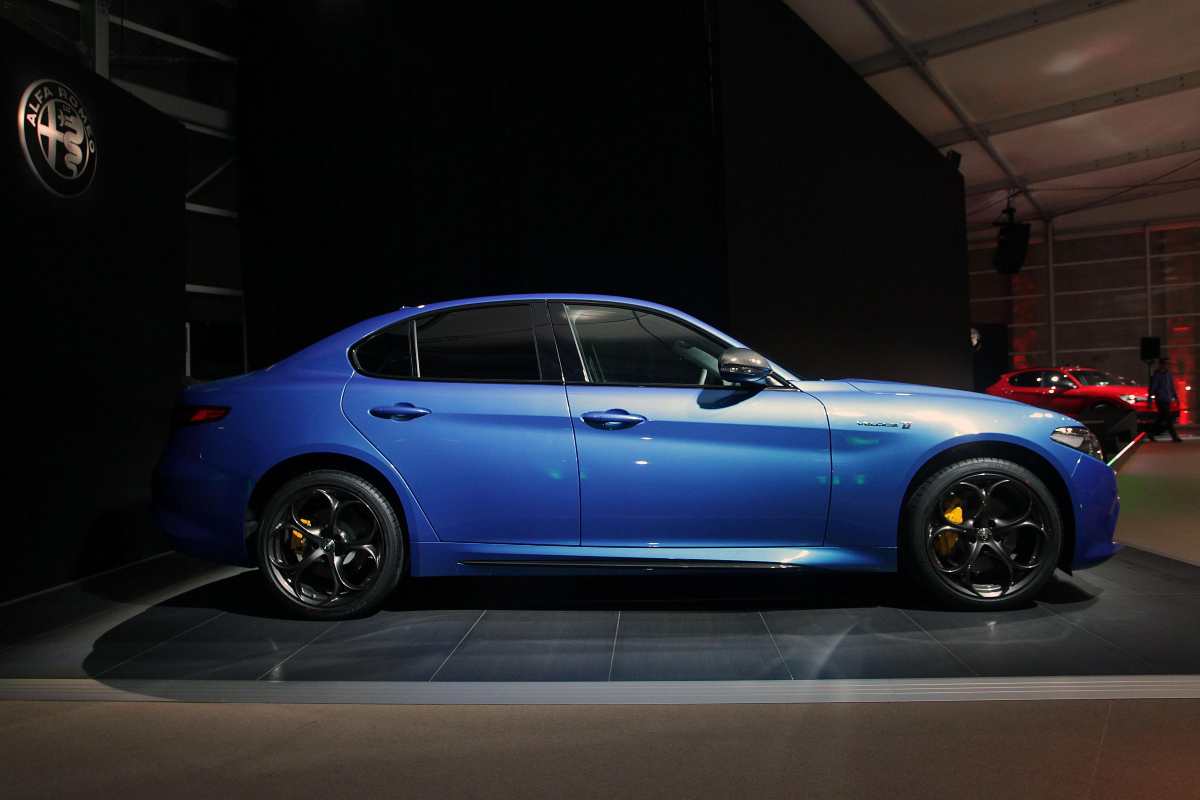 L'Alfa Romeo Stelvio in esposizione