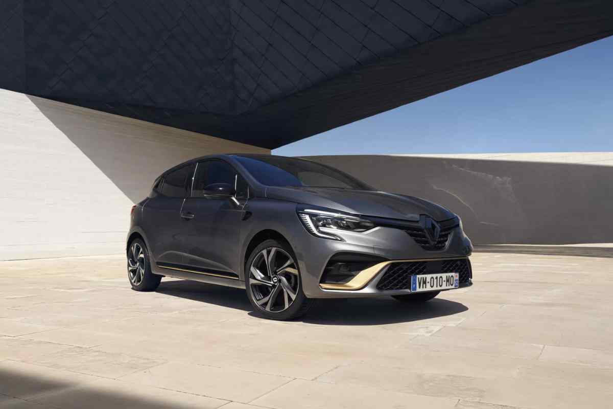 Renault Clio E-Tech Hybrid 