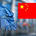 Bandiera della Cina e bandiere dell'Europa