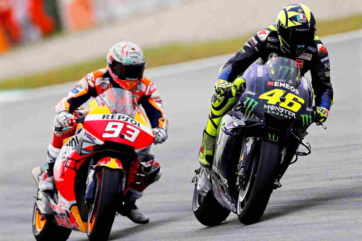 Valentino Rossi, Marquez e Lorenzo, il collega ammette tutto: è successo per "colpa" del Dottore