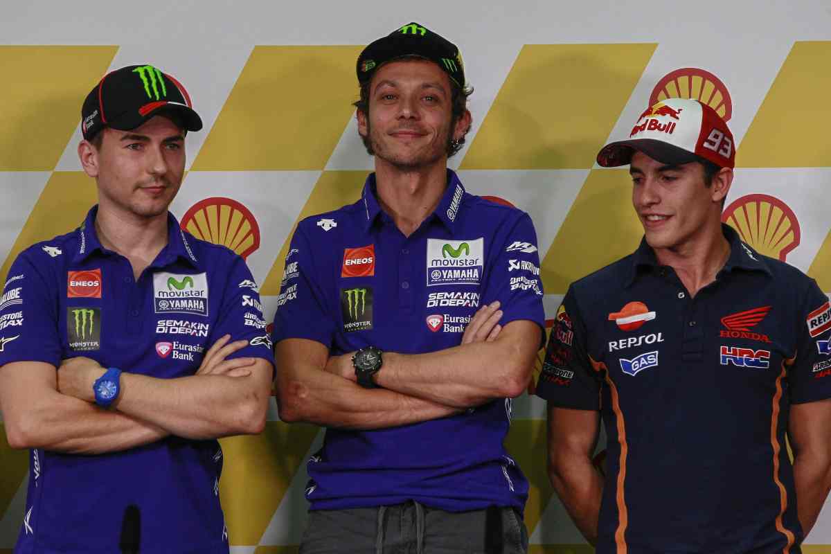 Valentino Rossi, il 10° titolo e il retroscena sul 2015: Petrucci ora vuota il sacco e racconta tutto