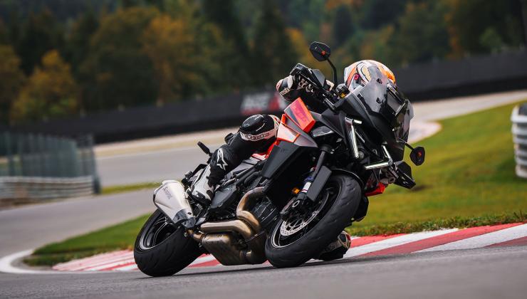 La 1290 Super Duke GT in strada