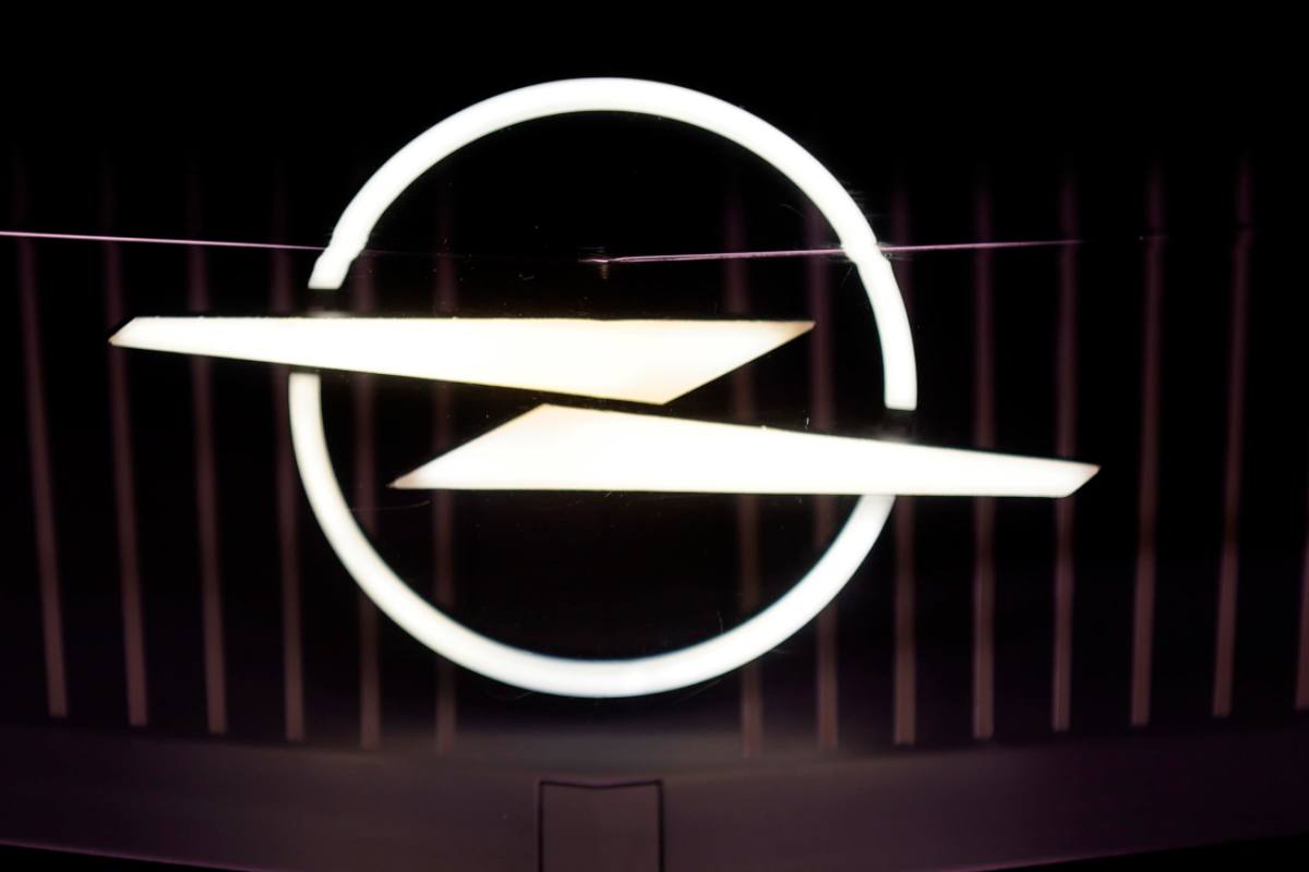 Opel logo