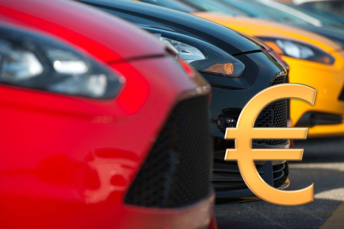 Delle auto e il simbolo dell'euro