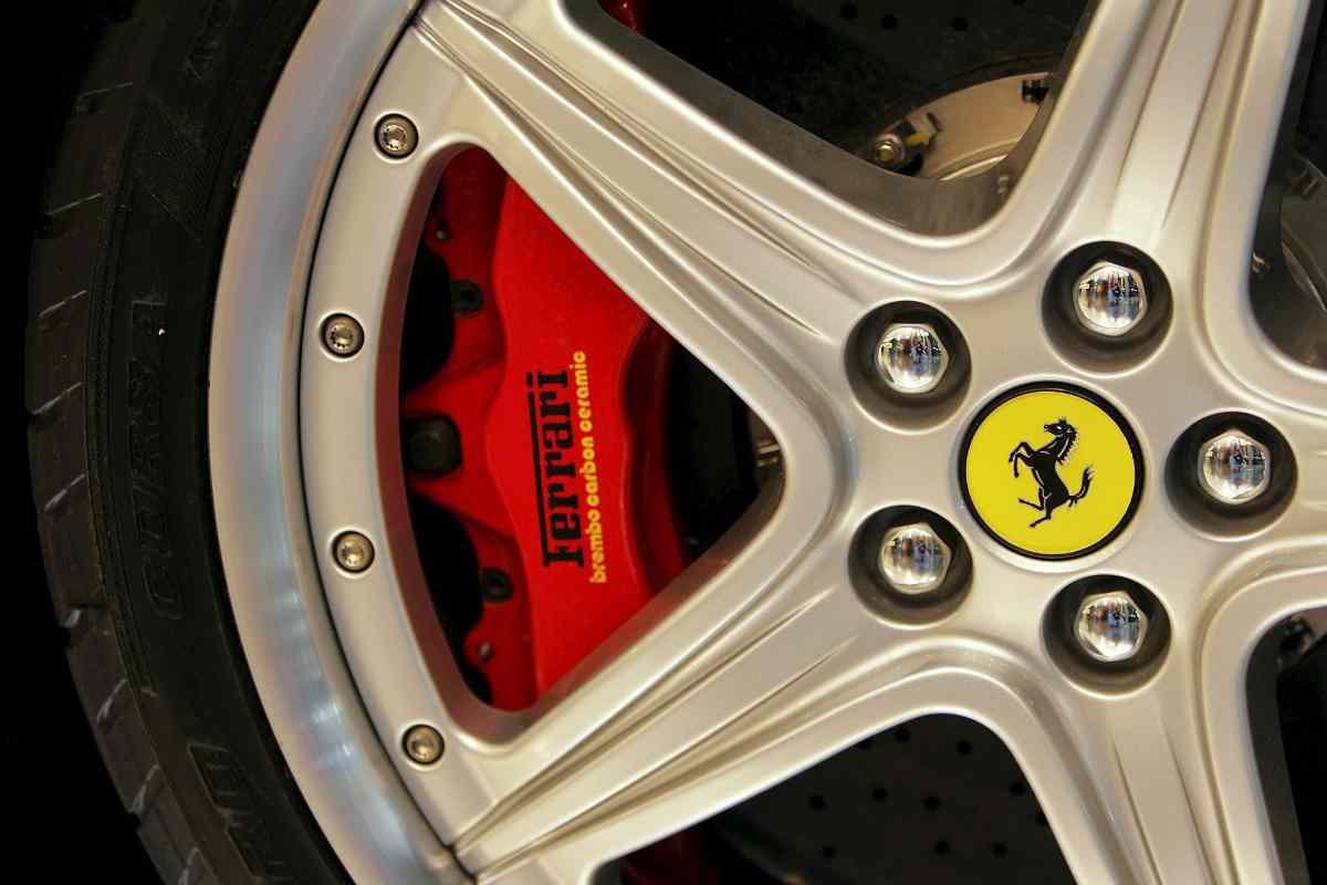 ferrari ruota