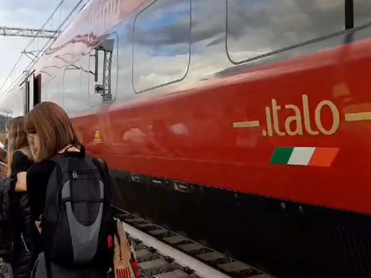 Trenitalia e Italo, il trucco "segreto" per pagare meno il biglietto: basta seguire questa procedura