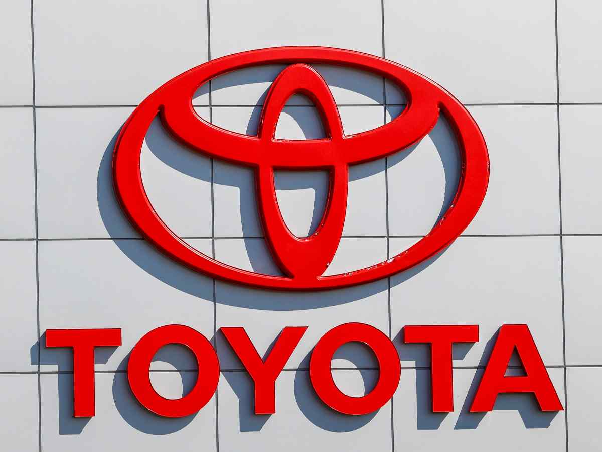 Toyota "regala" 1.000 euro ai propri clienti: bisogna seguire questa procedura e il bonus sarà tuo