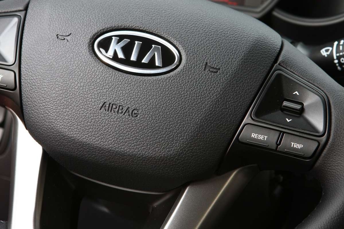 Kia rio airbag